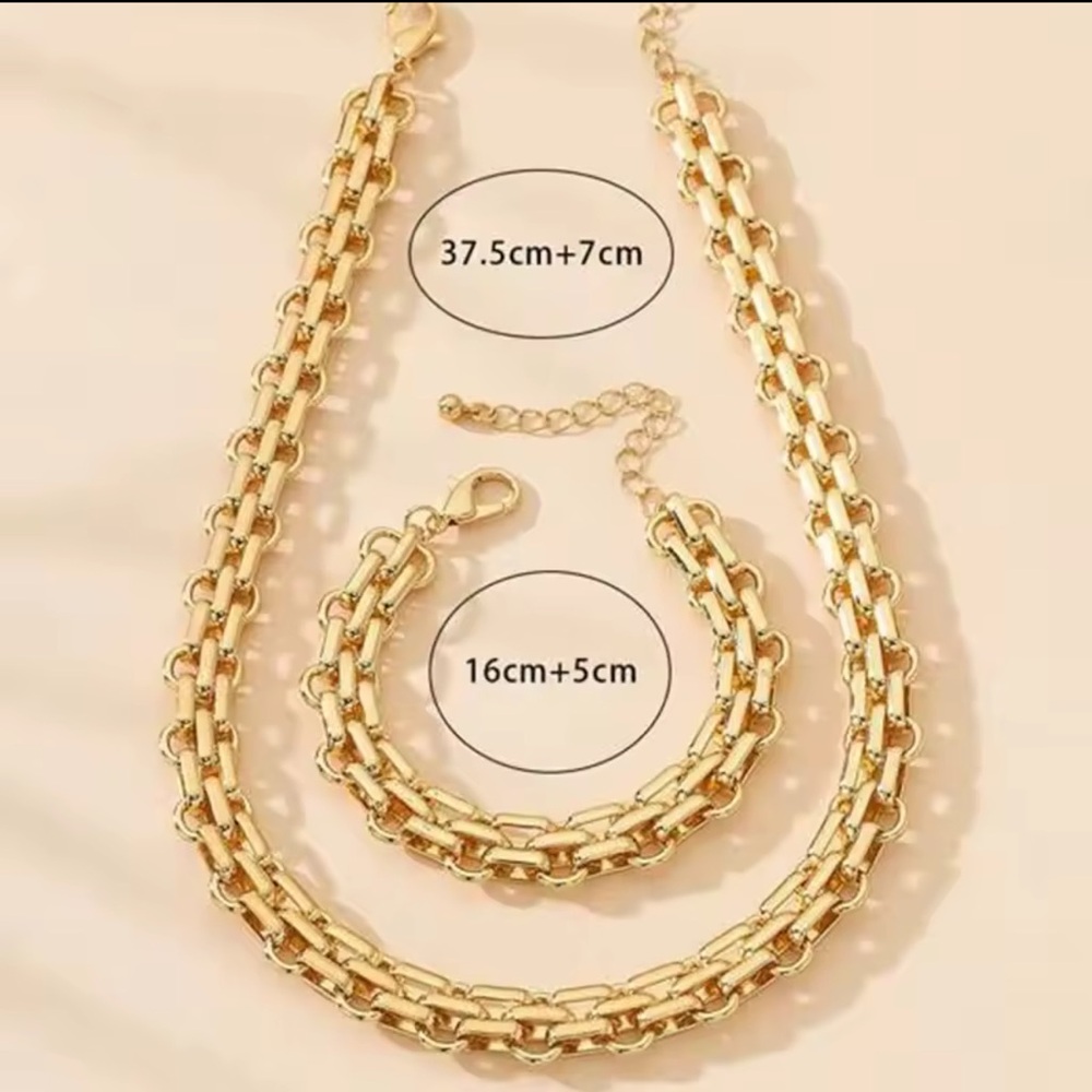 Bold Chunky Gold Chain Necklace & Bracelet Set - Picture 4 of 8